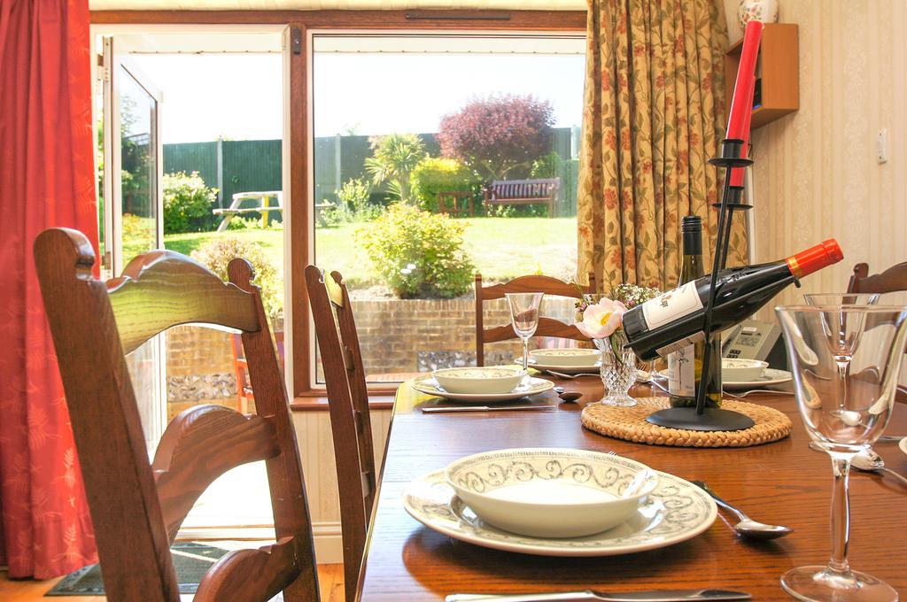 Dean Court Garden - Parking - By Brighton Holiday Lets 외부 사진
